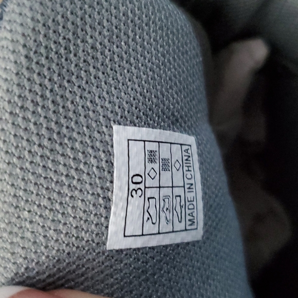 💙 4/$20 Toddlers Mesh Sneakers - Picture 5 of 5